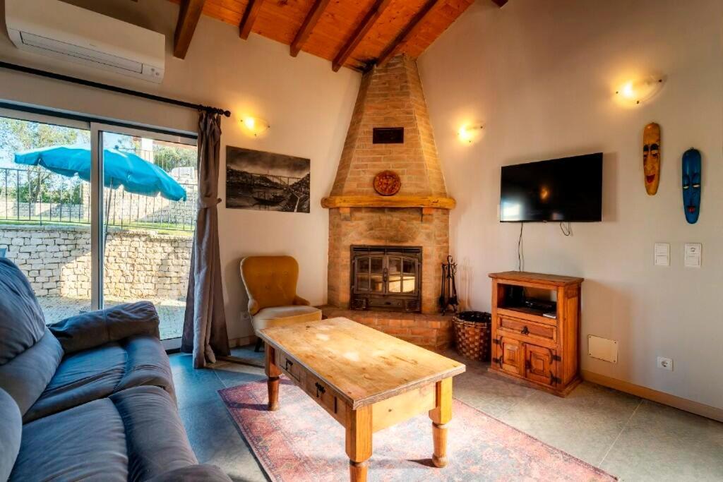 Quinta Boa Vida Villa อัลโกบาซา ภายนอก รูปภาพ